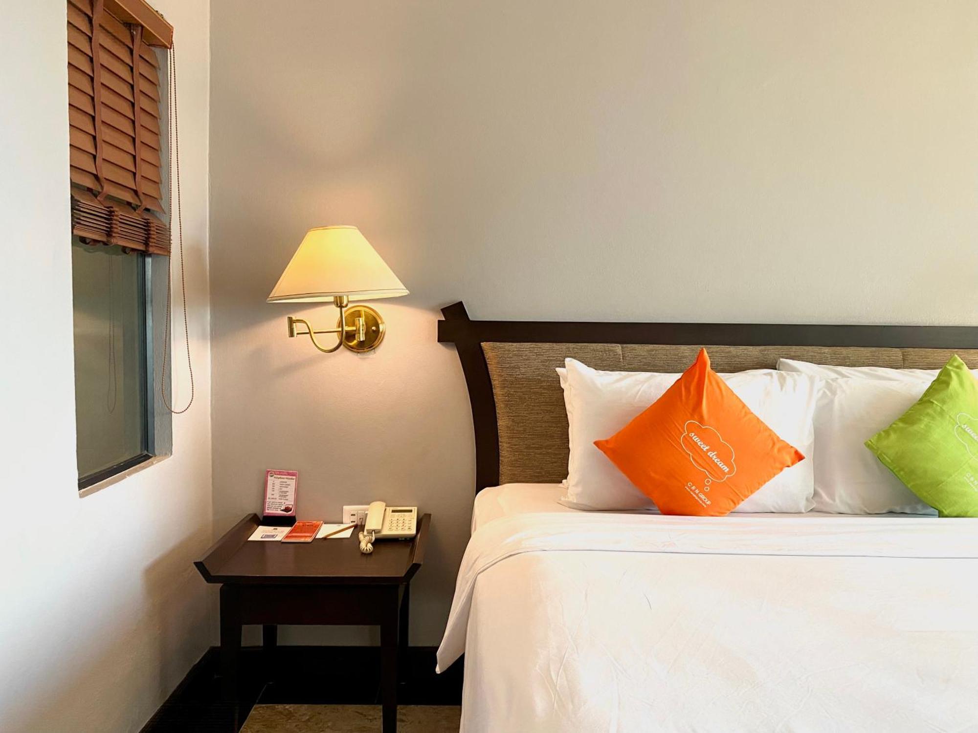 C & N Resort And Spa - Sha Extra Plus Patong Kültér fotó